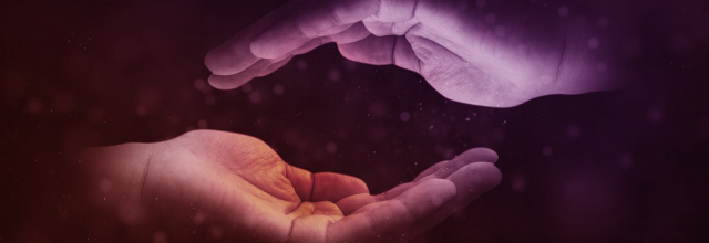 Kaksi kämmentä tulevat toisiaan kohti ja muodostavat soikean alueen väliinsä